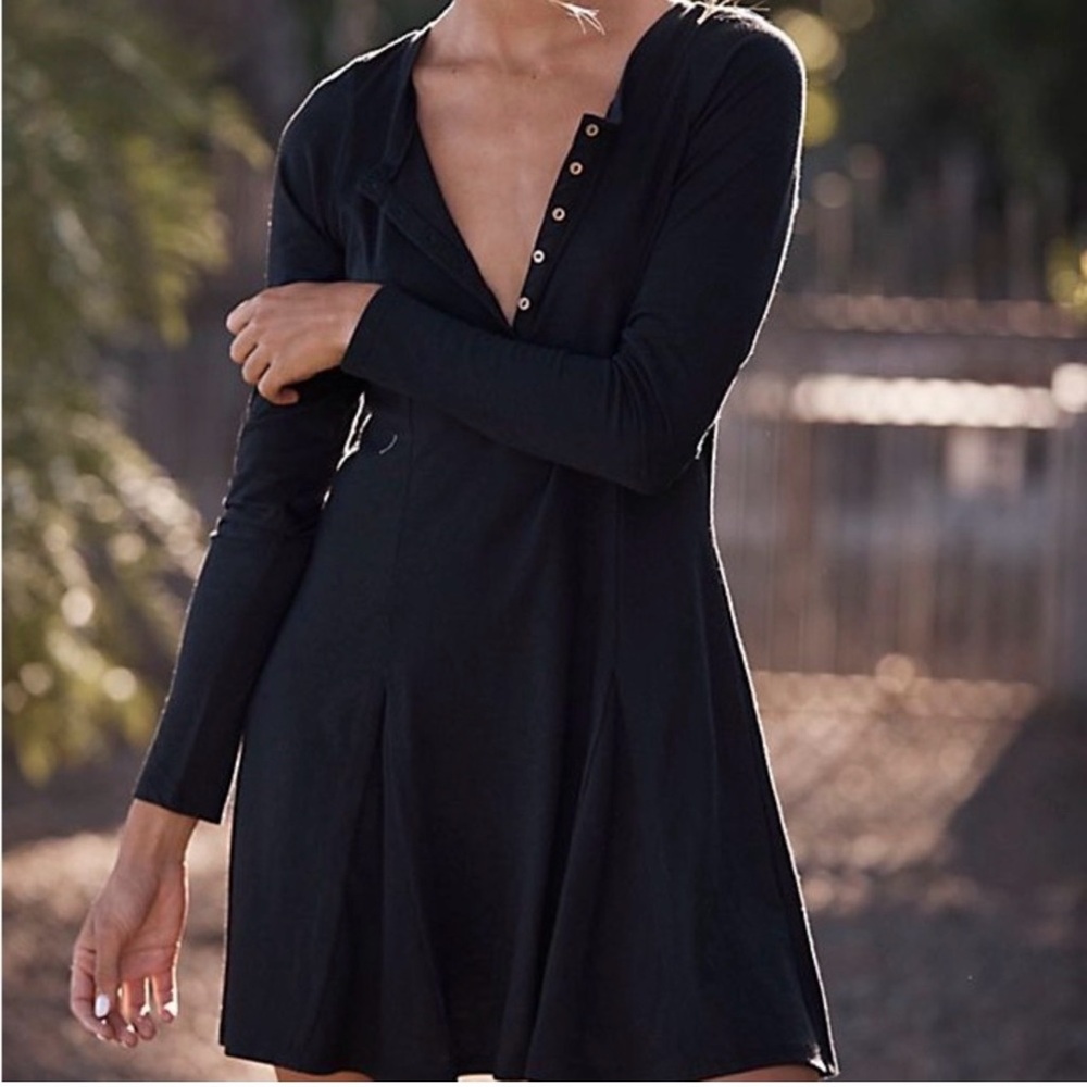 NWT FREE PEOPLE BEACH Miles of Henley Dress Black Long Sleeve L